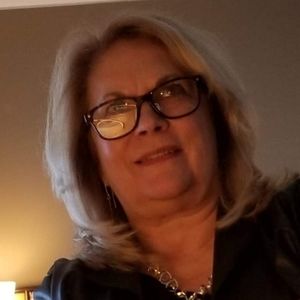 Meet your bag hoarding Posher, Kathryn